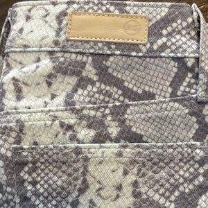 Ag Adriano Goldschmied Women's Snake Print Jeans - Cream and Gray NWOT